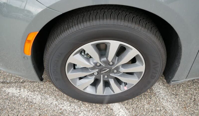 
 Chrysler Pacifica full									