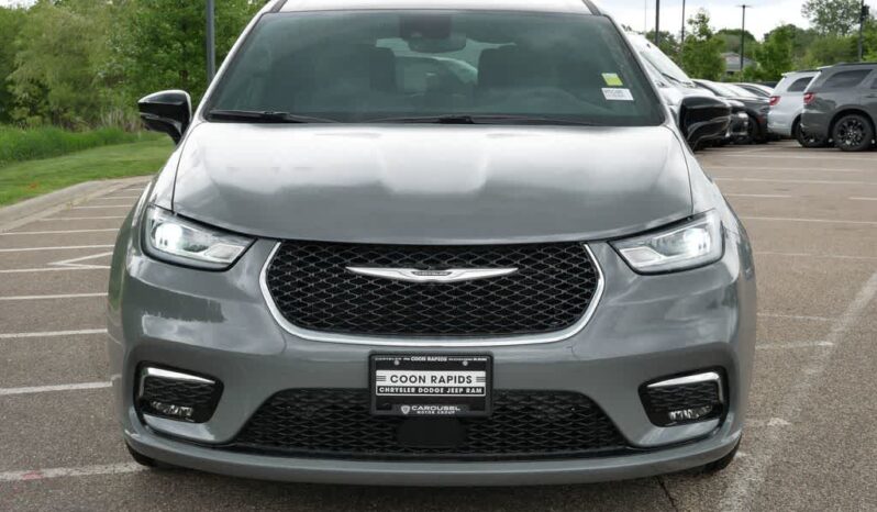 
 Chrysler Pacifica full									