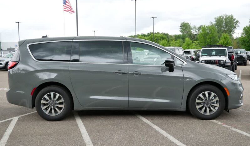 
 Chrysler Pacifica full									
