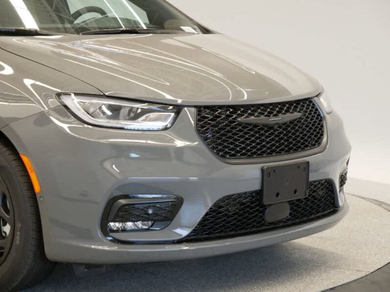 Chrysler Pacifica