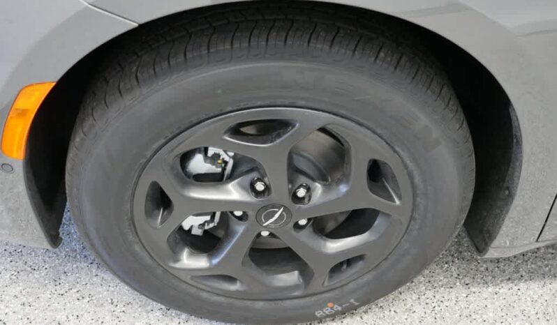 
 Chrysler Pacifica full									