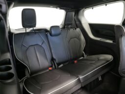 
 Chrysler Pacifica full									