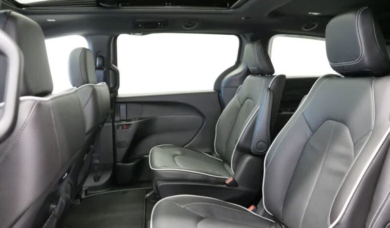 
 Chrysler Pacifica full									
