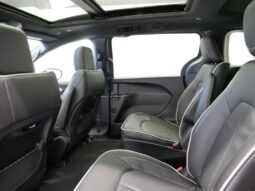
 Chrysler Pacifica full									