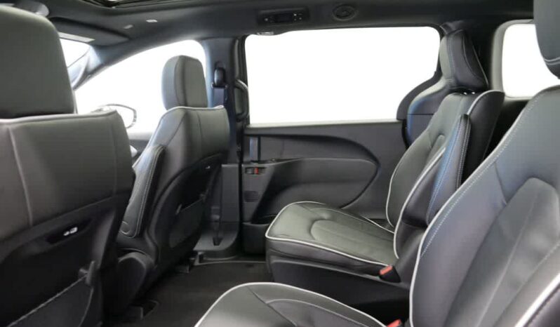 
 Chrysler Pacifica full									
