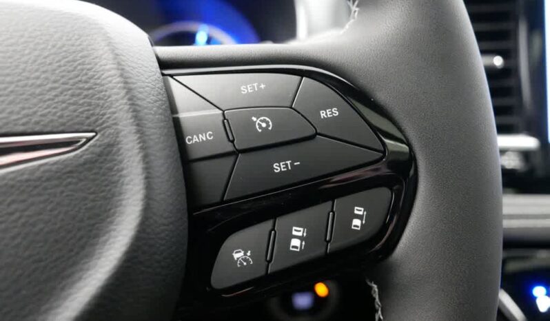 
 Chrysler Pacifica full									