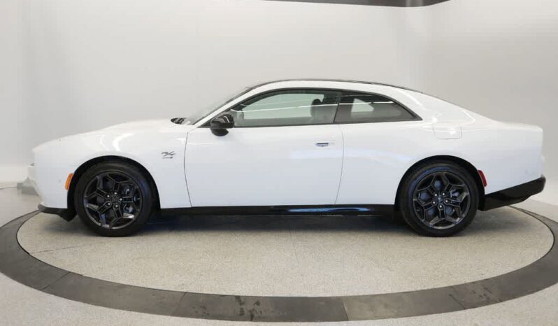 
 Dodge Charger Daytona full									