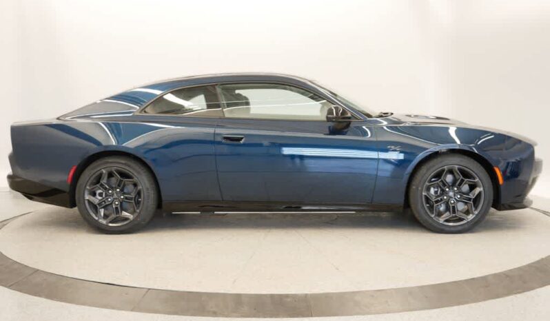 
 Dodge Charger Daytona full									