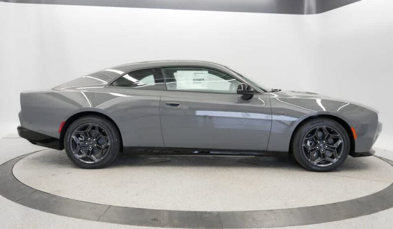 
 Dodge Charger Daytona full									