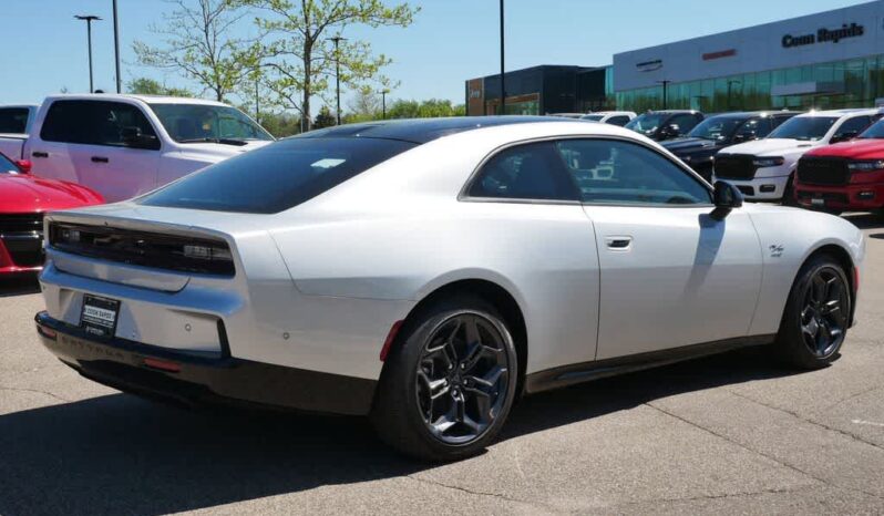 
 Dodge Charger Daytona full									