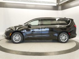 
 Chrysler Pacifica full									