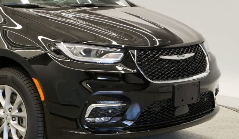 
 Chrysler Pacifica full									