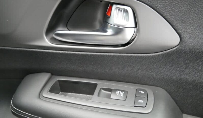 
 Chrysler Pacifica full									