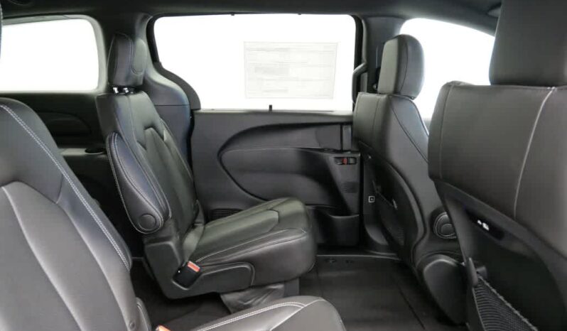 
 Chrysler Pacifica full									
