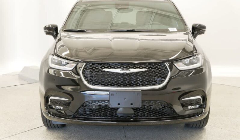 
 Chrysler Pacifica full									