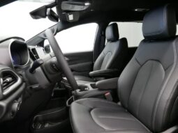 
 Chrysler Pacifica full									