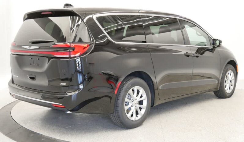 
 Chrysler Pacifica full									