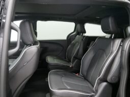 
 Chrysler Pacifica full									