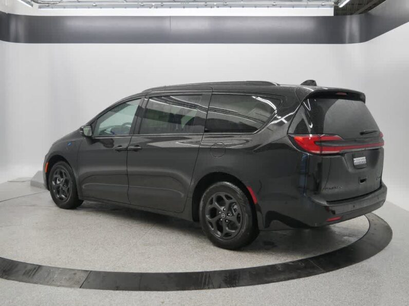 Chrysler Pacifica