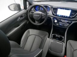 
 Chrysler Pacifica full									