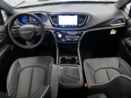 
 Chrysler Pacifica full									
