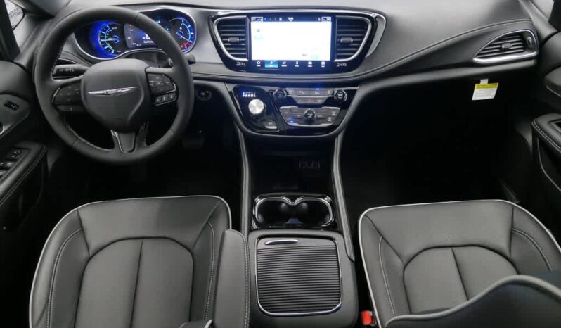 
 Chrysler Pacifica full									