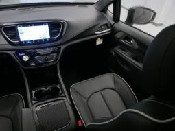 
 Chrysler Pacifica full									