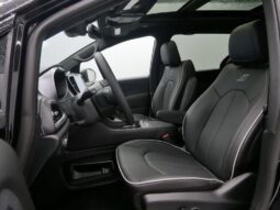 
 Chrysler Pacifica full									