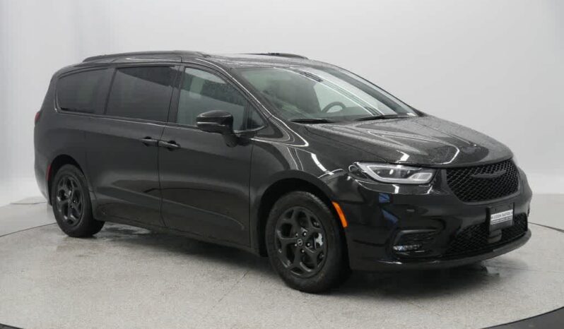 
 Chrysler Pacifica full									