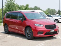 
 Chrysler Pacifica full									