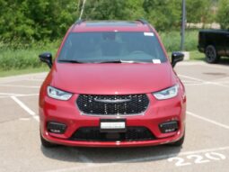 
 Chrysler Pacifica full									