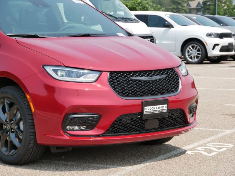 Chrysler Pacifica