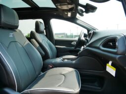 
 Chrysler Pacifica full									