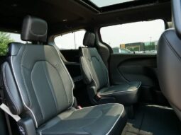 
 Chrysler Pacifica full									
