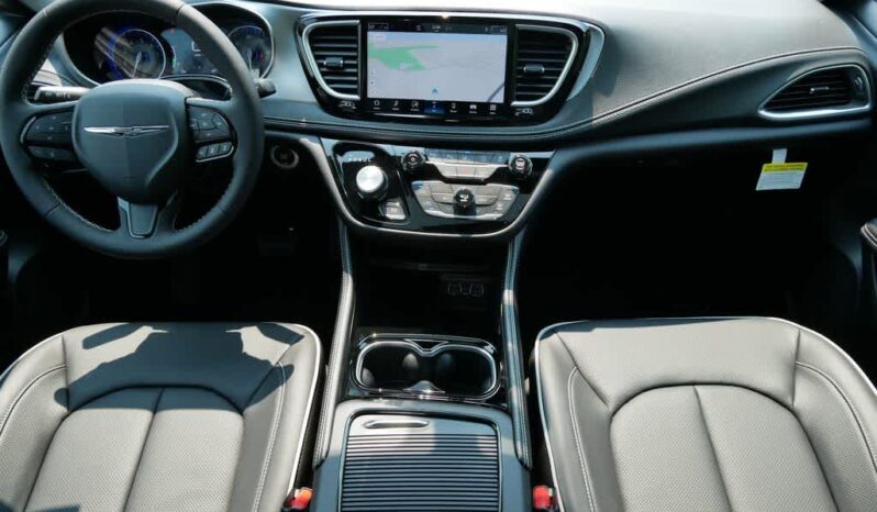 
 Chrysler Pacifica full									