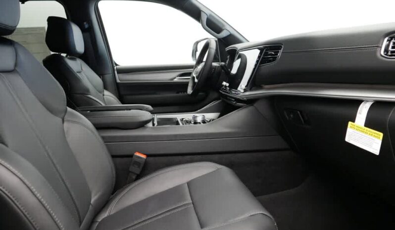 
 Jeep Wagoneer full									