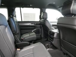 
 Jeep Wagoneer full									