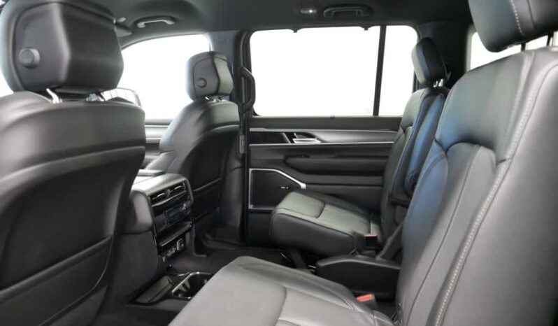 
 Jeep Wagoneer full									