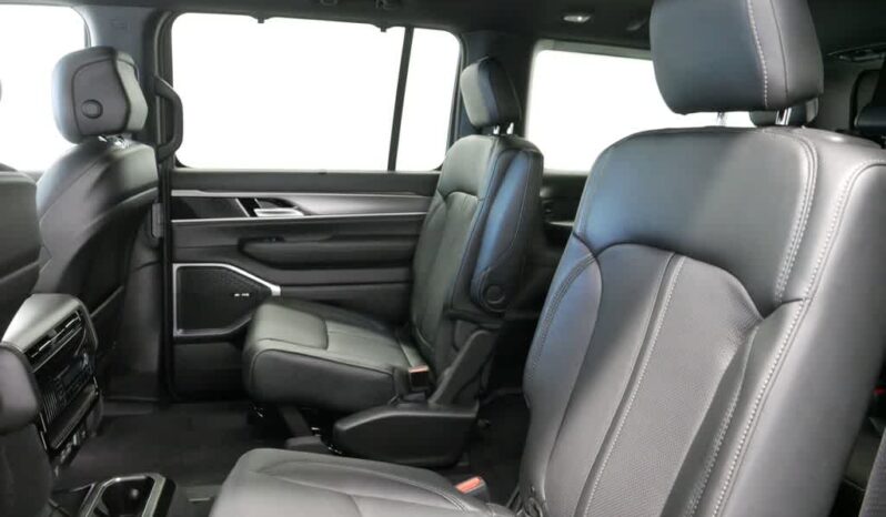 
 Jeep Wagoneer full									