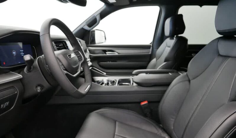 
 Jeep Wagoneer full									
