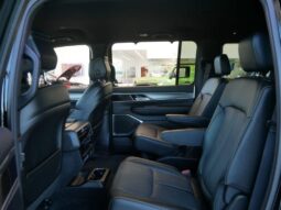 
 Jeep Wagoneer full									