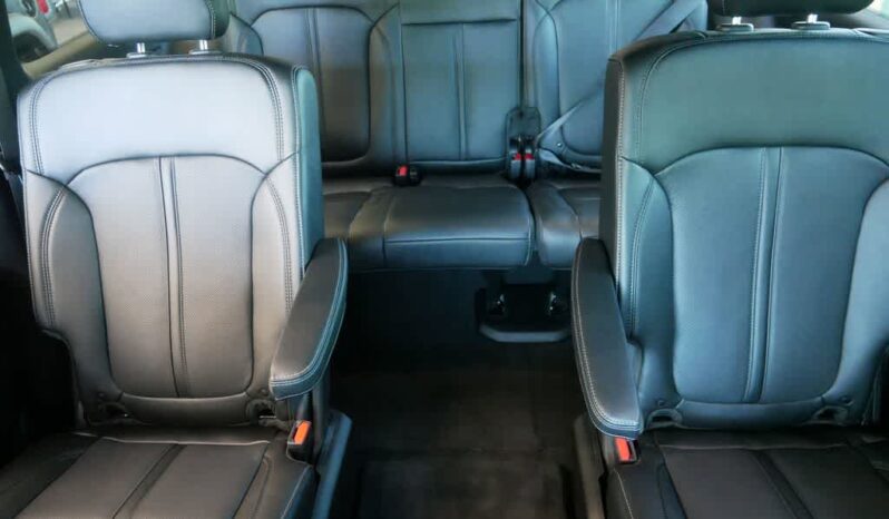 
 Jeep Wagoneer full									