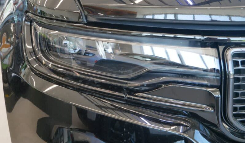 
 Jeep Wagoneer full									