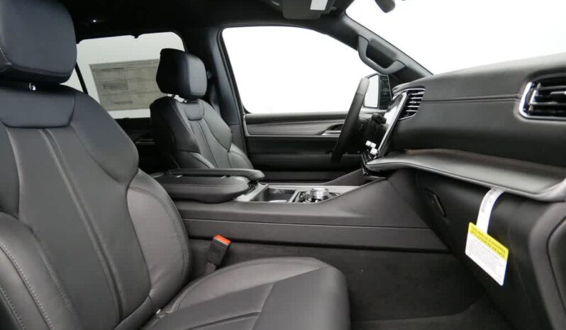 
 Jeep Wagoneer L full									