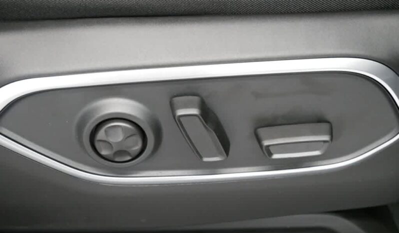 
 Jeep Wagoneer L full									