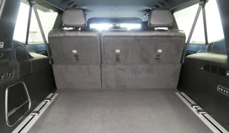 
 Jeep Wagoneer L full									