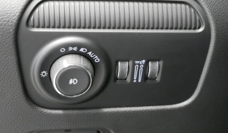 
 Jeep Wagoneer L full									