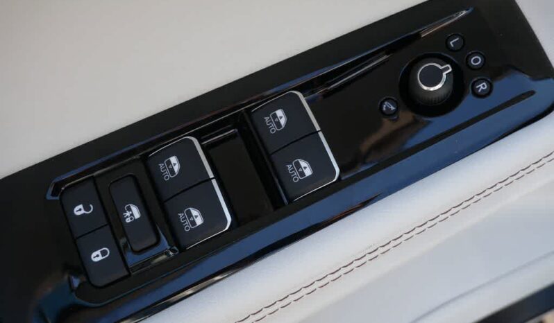
 Jeep Wagoneer S full									