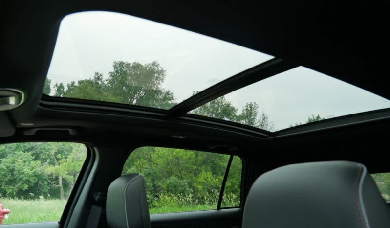 
 Jeep Wagoneer S full									