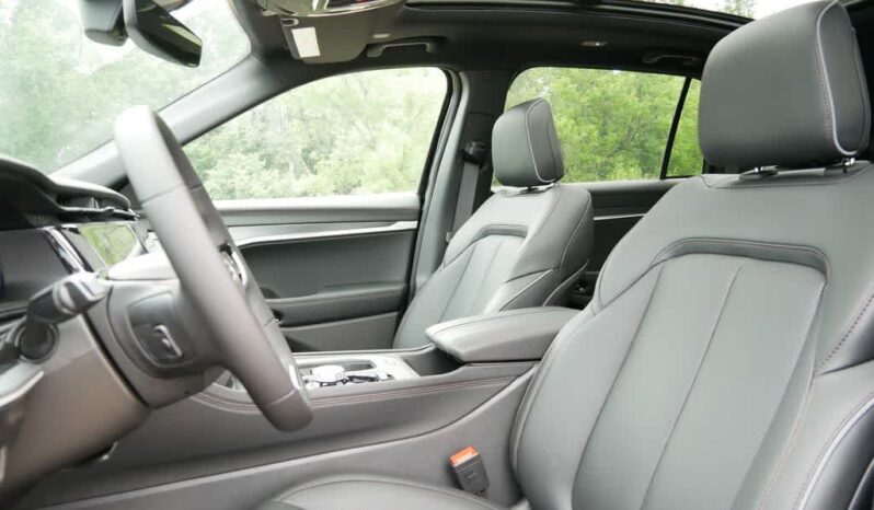 
 Jeep Wagoneer S full									